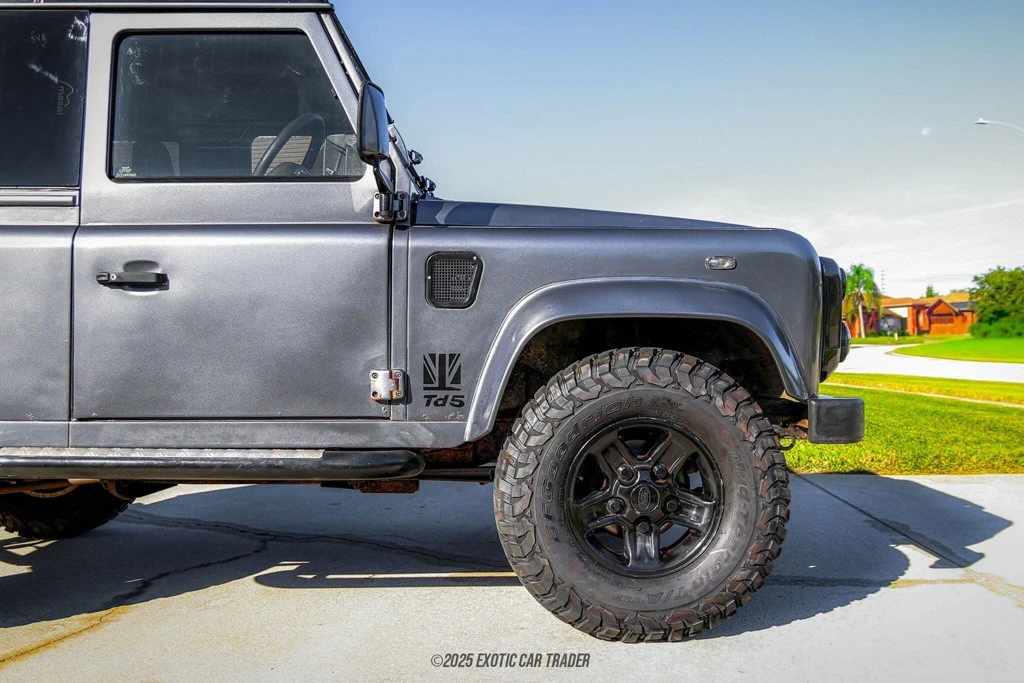 2000 Land Rover Defender 90 - Image 11 of 12