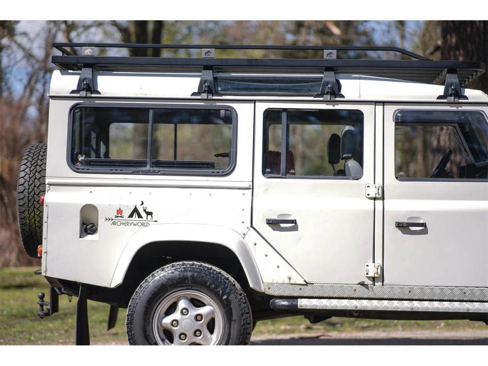 2000 Land Rover Defender 110 - Image 4 of 31