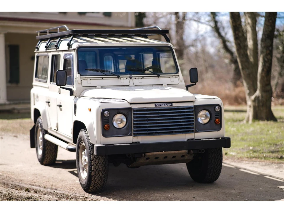 2000 Land Rover Defender 110 - Image 12 of 31
