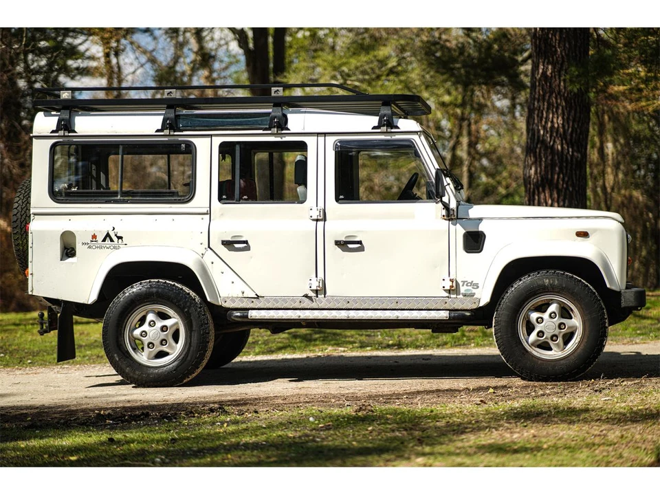 2000 Land Rover Defender 110 - Image 18 of 31