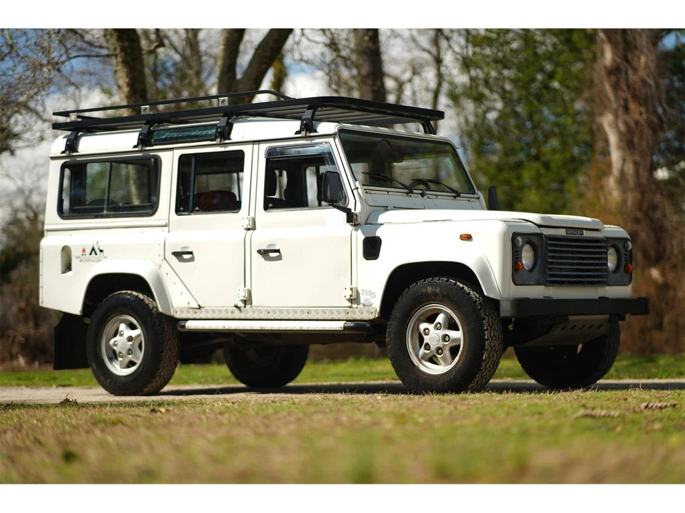 2000 Land Rover Defender 110 - Image 19 of 31