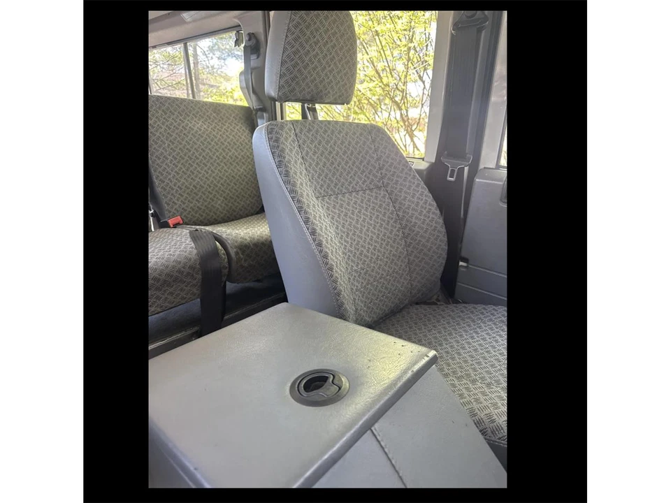 2000 Land Rover Defender 110 - Image 21 of 31