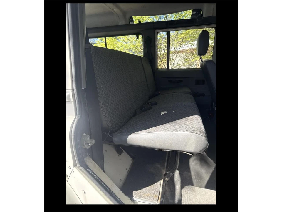 2000 Land Rover Defender 110 - Image 28 of 31