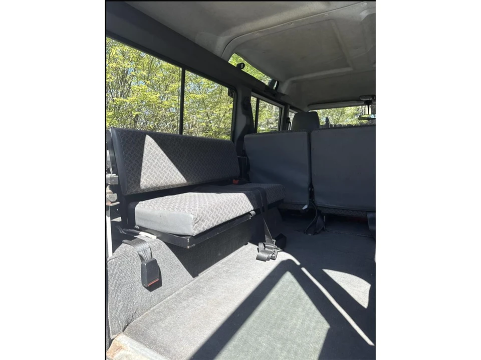 2000 Land Rover Defender 110 - Image 31 of 31