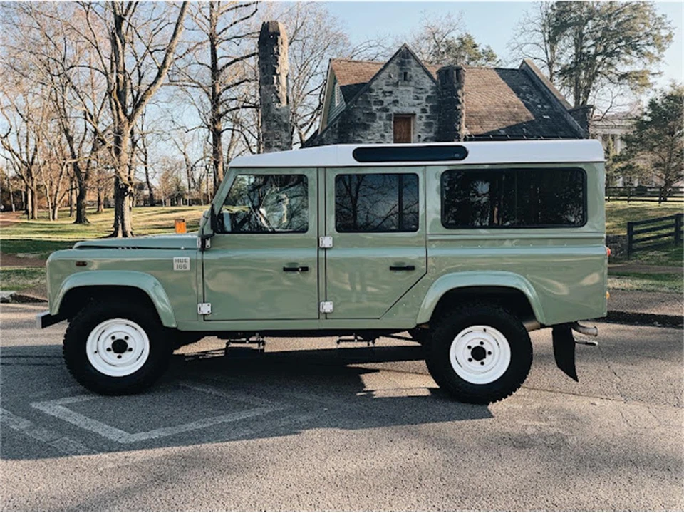 2000 Land Rover Defender 110 - Image 3 of 31