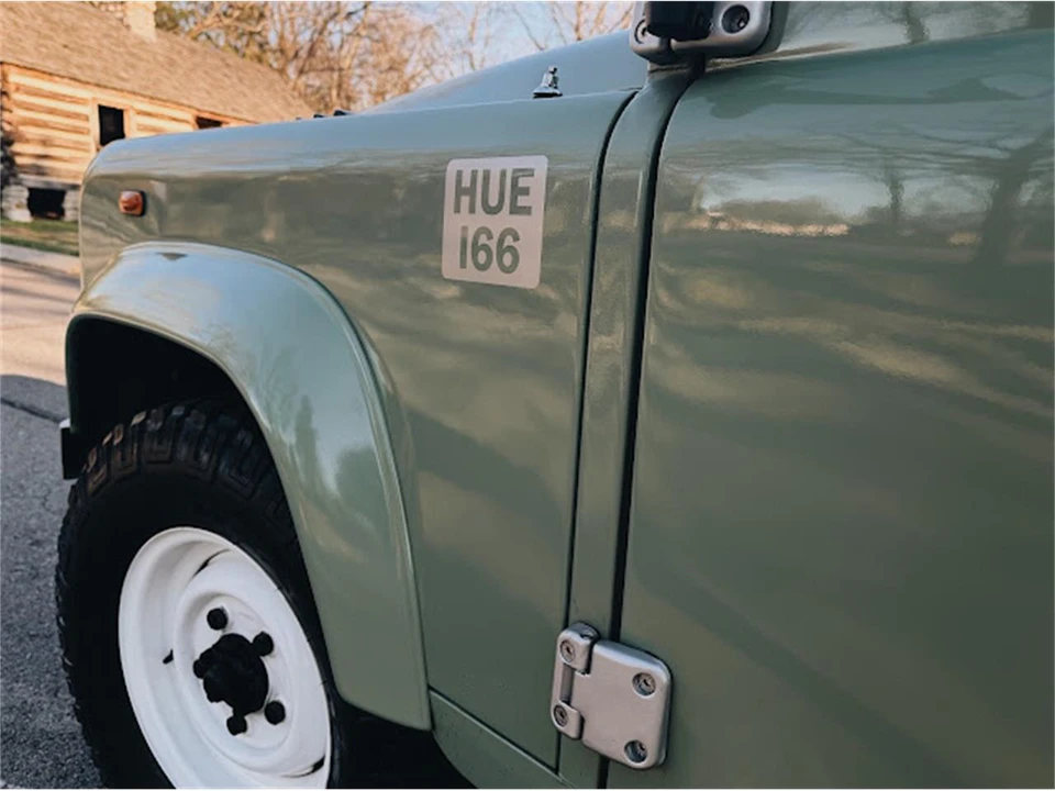 2000 Land Rover Defender 110 - Image 24 of 31
