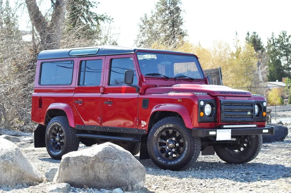 2000 Land Rover Defender 110 - Image 3 of 20