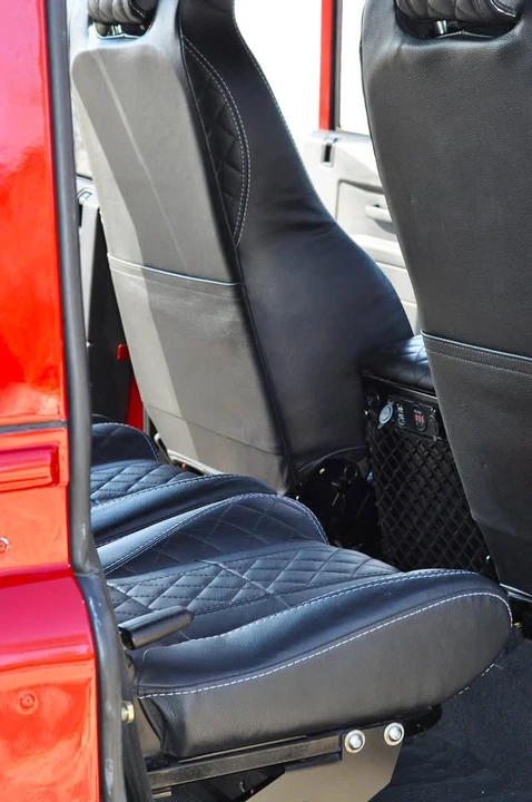 2000 Land Rover Defender 110 - Image 12 of 20