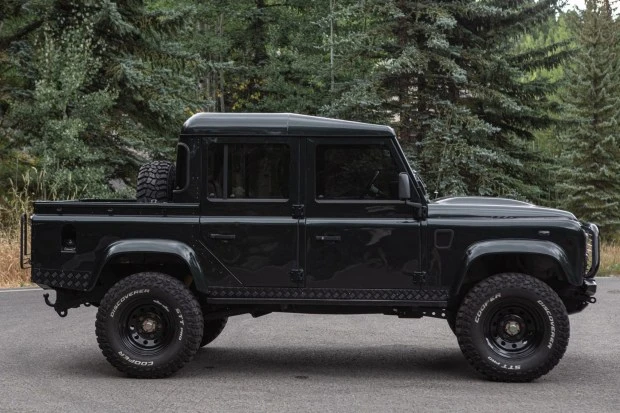 2000 Land Rover Defender 110 - Image 3 of 7