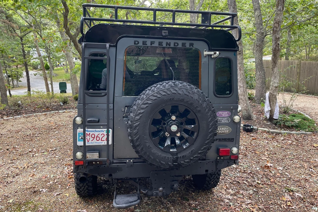 2000 Land Rover Defender 110 - Image 5 of 31