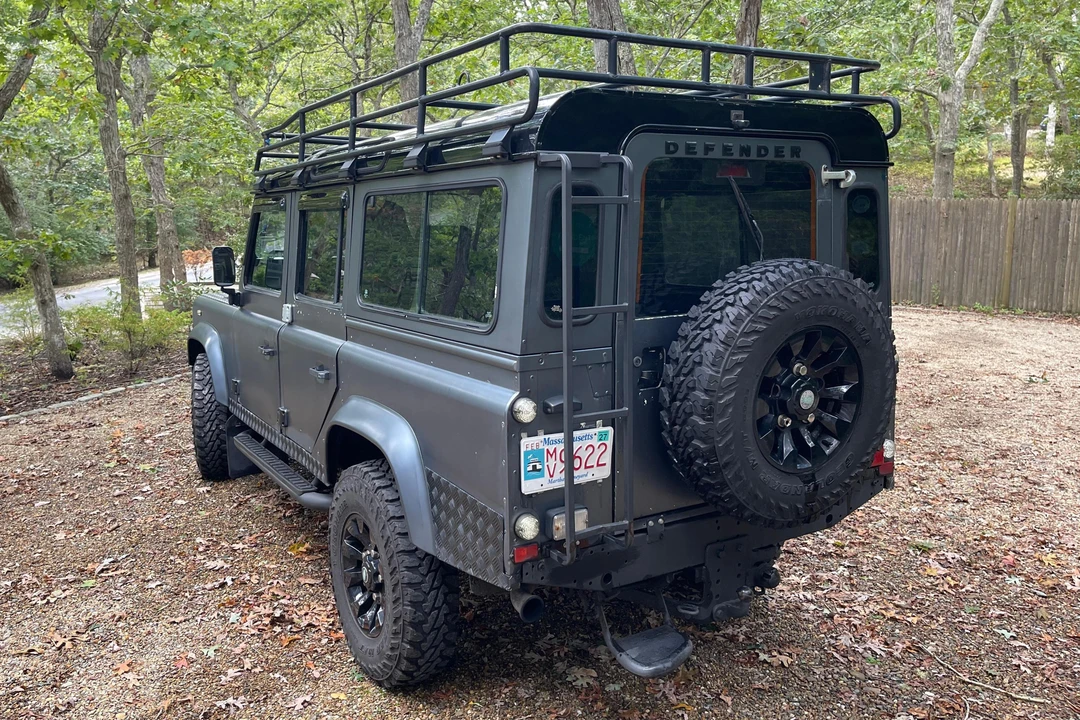 2000 Land Rover Defender 110 - Image 4 of 31