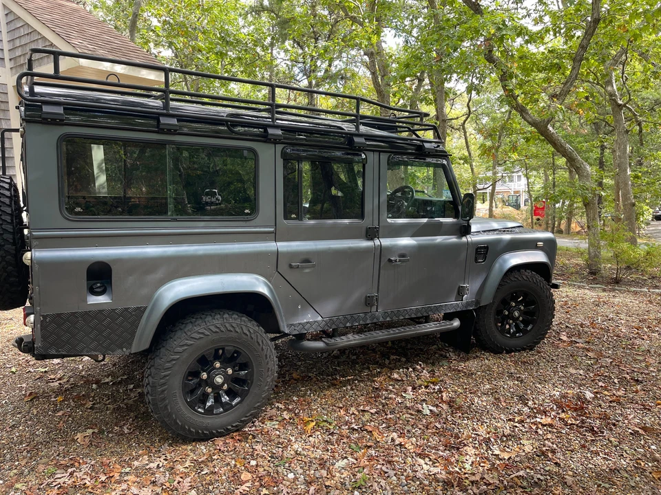 2000 Land Rover Defender 110 - Image 12 of 31