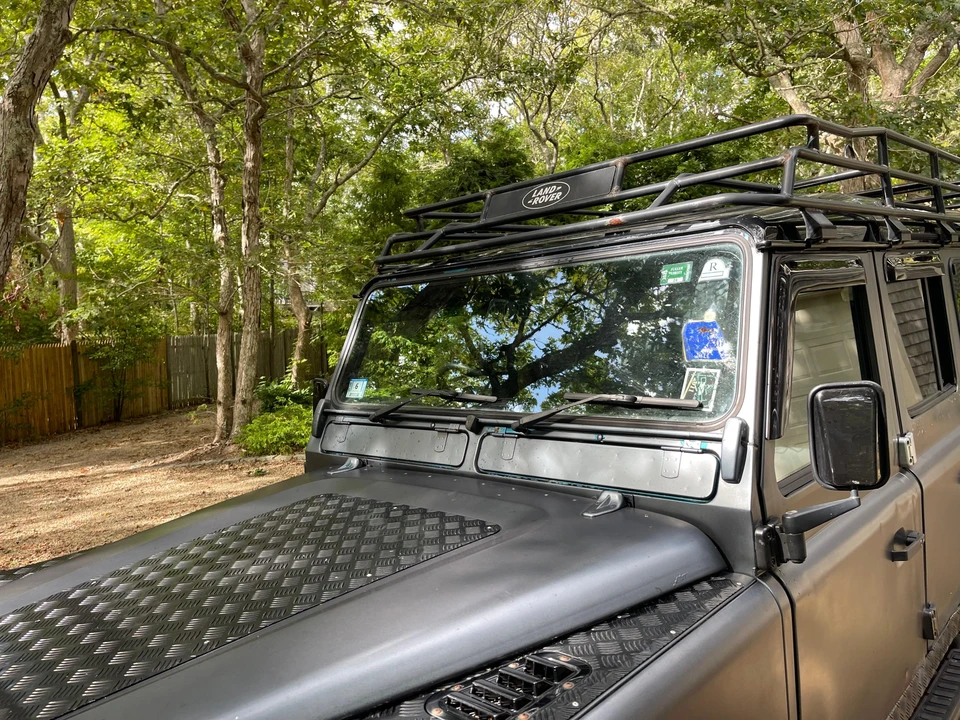 2000 Land Rover Defender 110 - Image 21 of 31