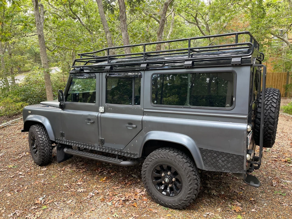 2000 Land Rover Defender 110 - Image 9 of 31
