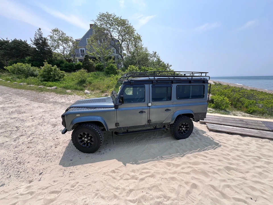2000 Land Rover Defender 110 - Image 7 of 31