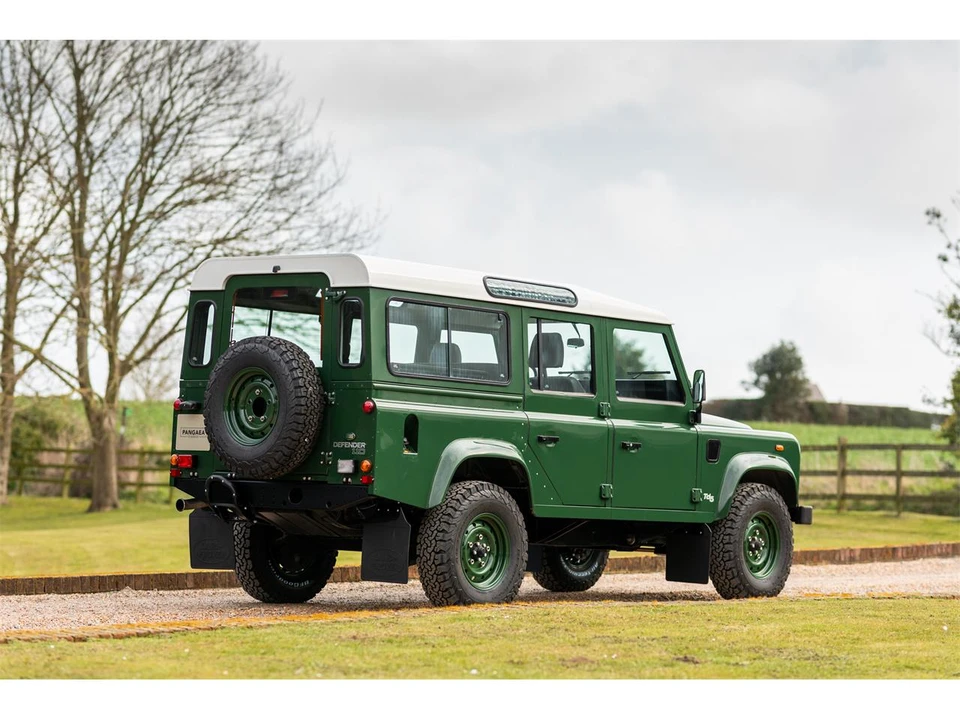 2000 Land Rover Defender 110 - Image 19 of 31