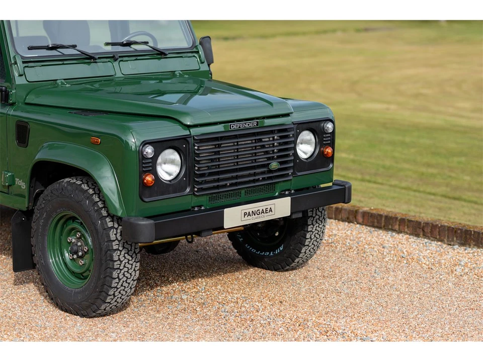 2000 Land Rover Defender 110 - Image 21 of 31