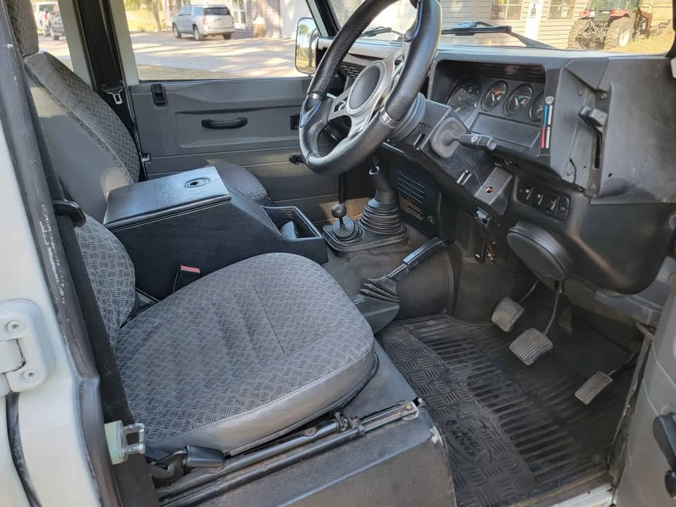 2000 Land Rover Defender 110 - Image 18 of 20