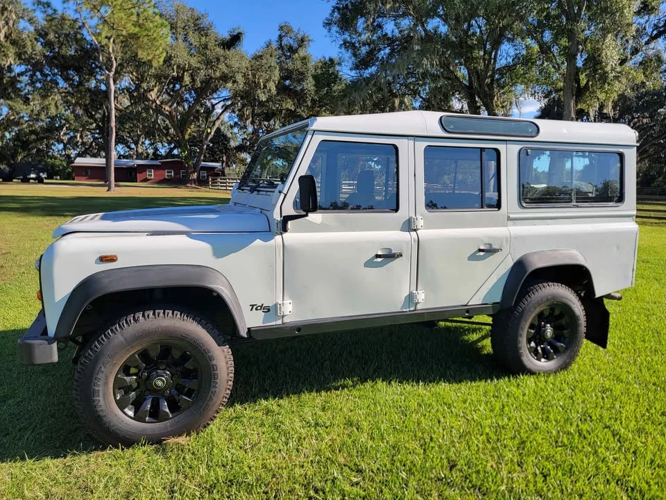2000 Land Rover Defender 110 - Image 6 of 20