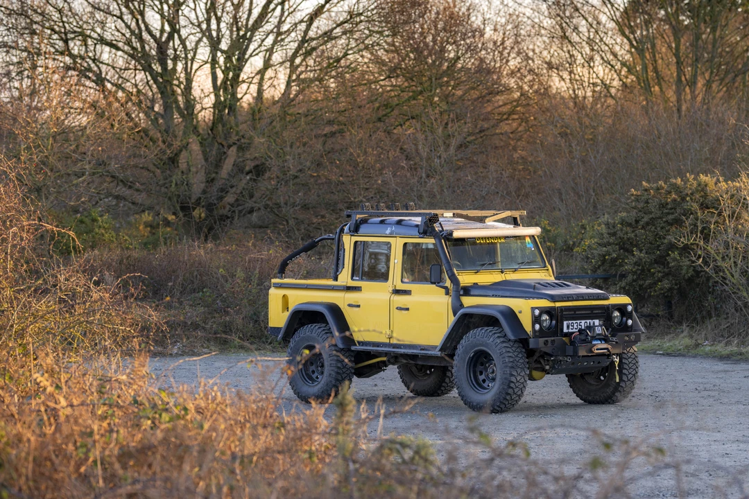 2000 Land Rover Defender 110 - Image 27 of 31