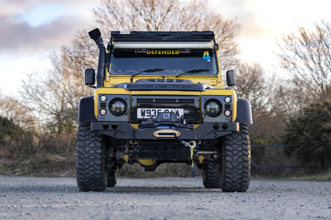 2000 Land Rover Defender 110 - Image 24 of 31