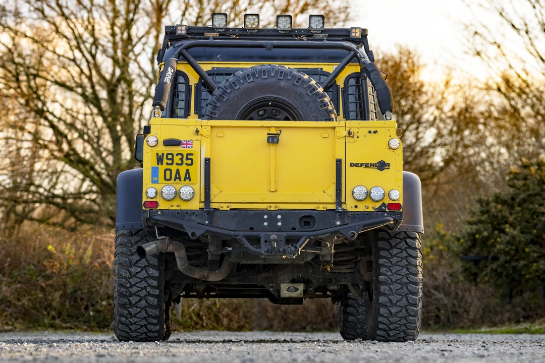 2000 Land Rover Defender 110 - Image 7 of 31