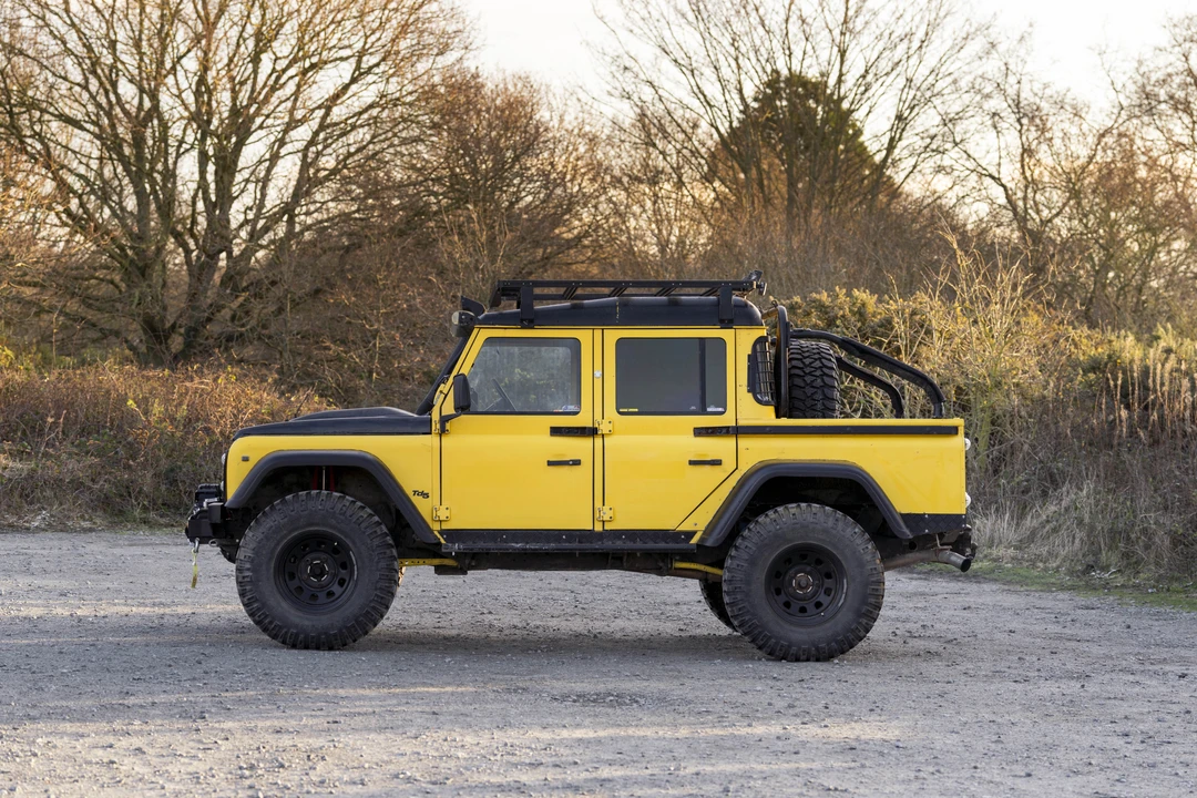 2000 Land Rover Defender 110 - Image 21 of 31