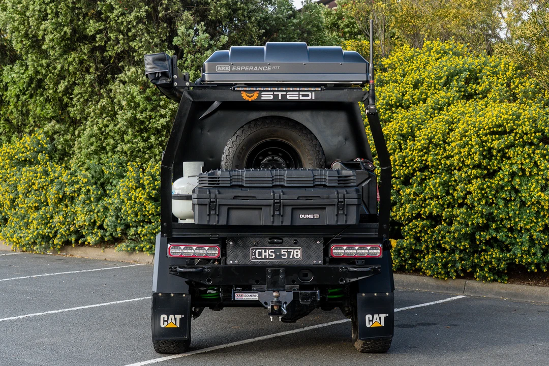 2000 Land Rover Defender 110 - Image 6 of 31