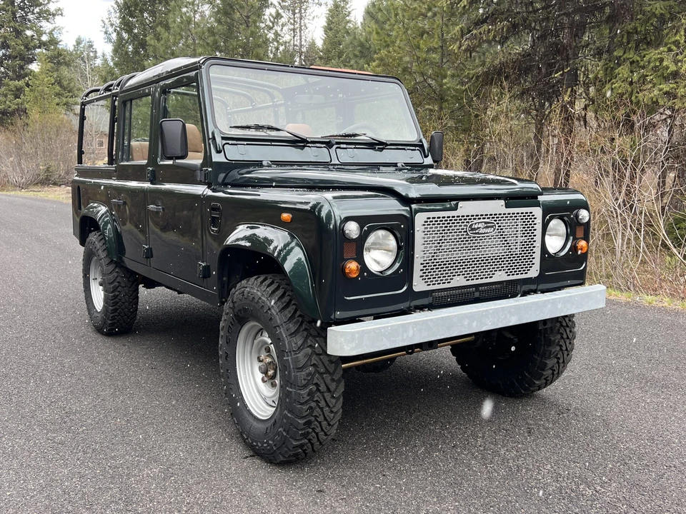 2000 Land Rover Defender 110 - Image 30 of 31