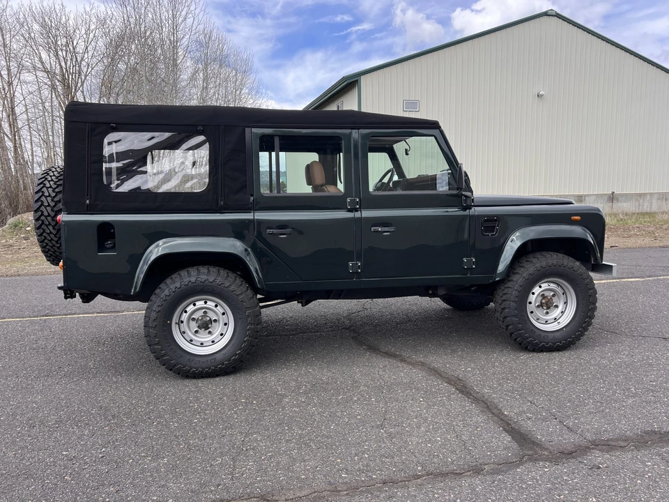 2000 Land Rover Defender 110 - Image 22 of 31