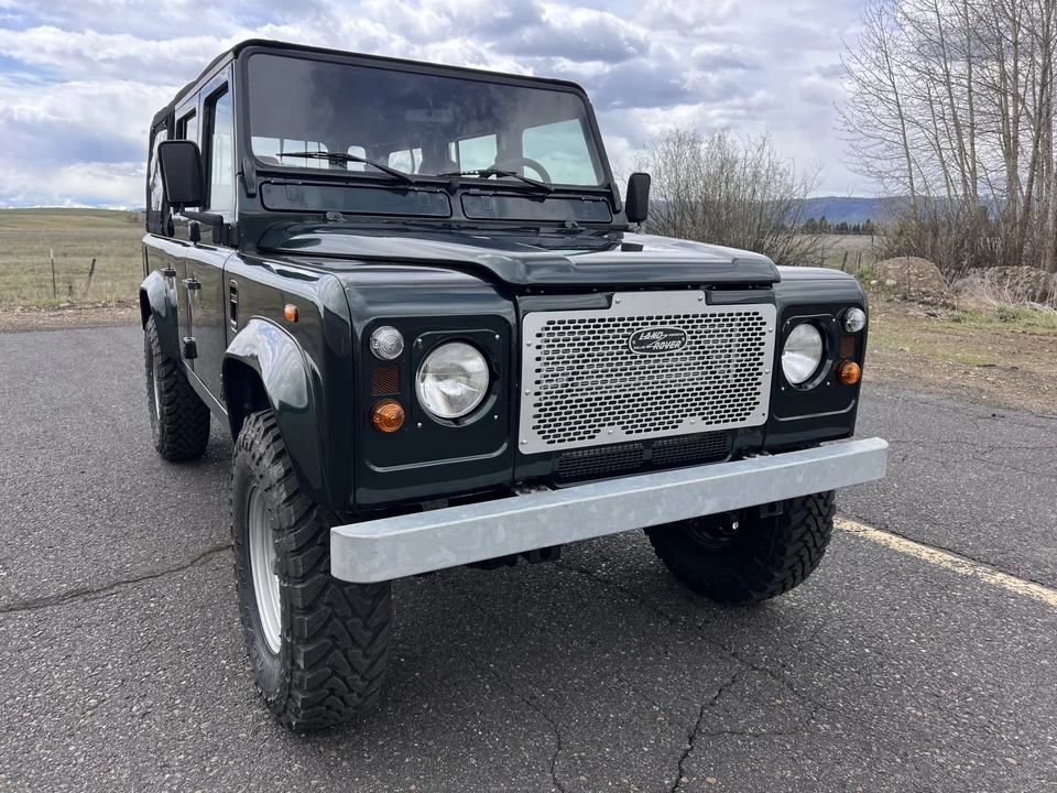 2000 Land Rover Defender 110 - Image 18 of 31