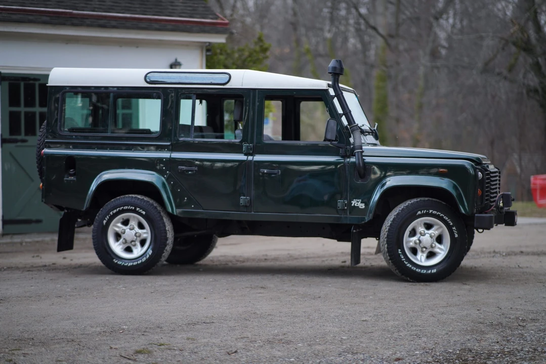 2000 Land Rover Defender 110 - Image 31 of 31