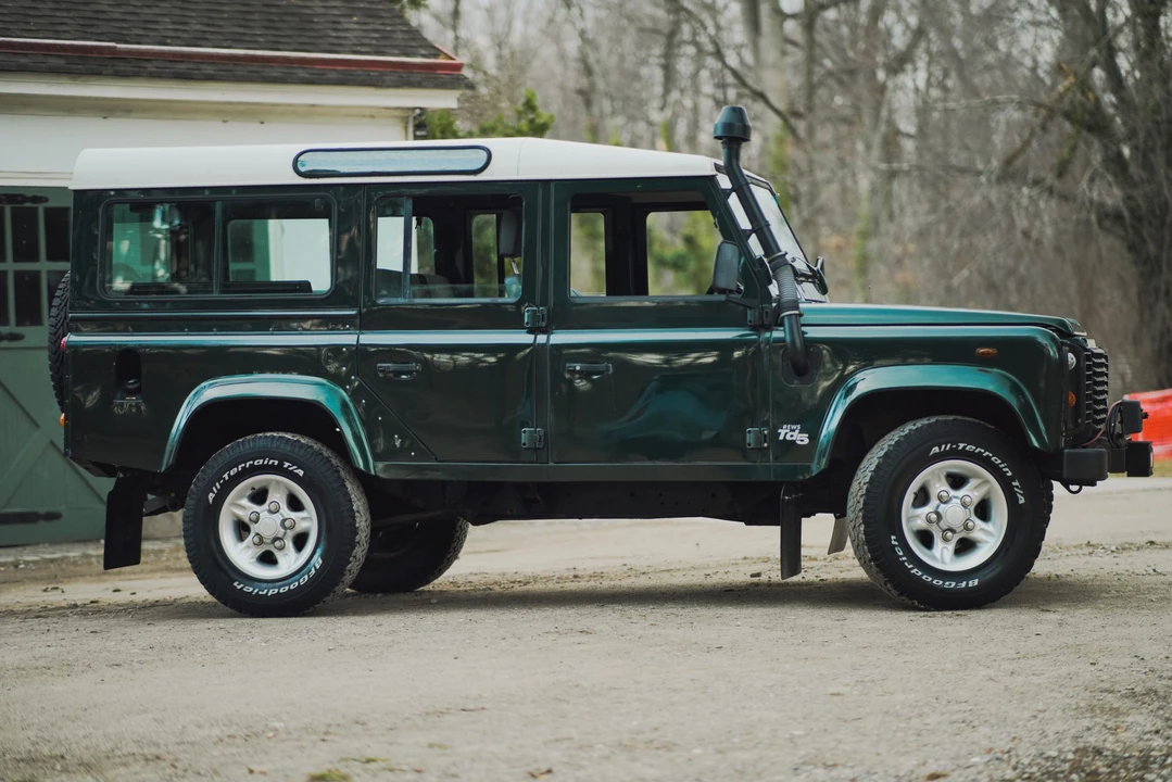 2000 Land Rover Defender 110 - Image 29 of 31