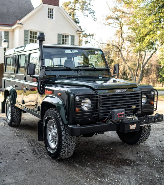 2000 Land Rover Defender 110 - Image 11 of 31