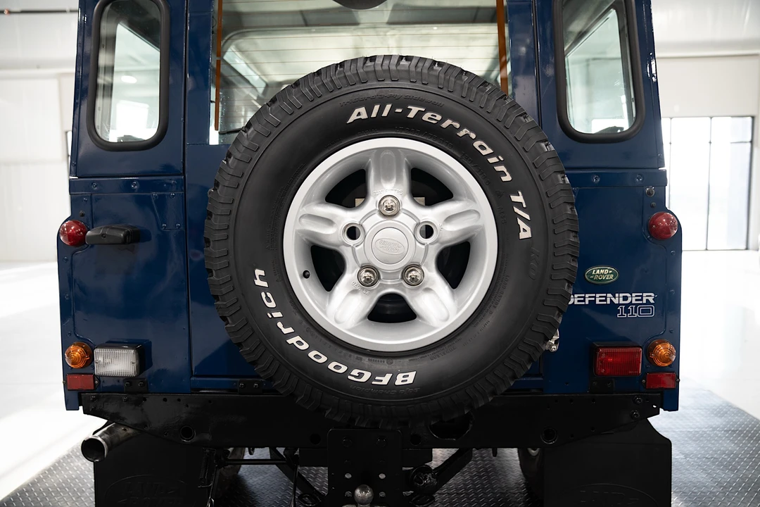 2000 Land Rover Defender 110 - Image 28 of 31