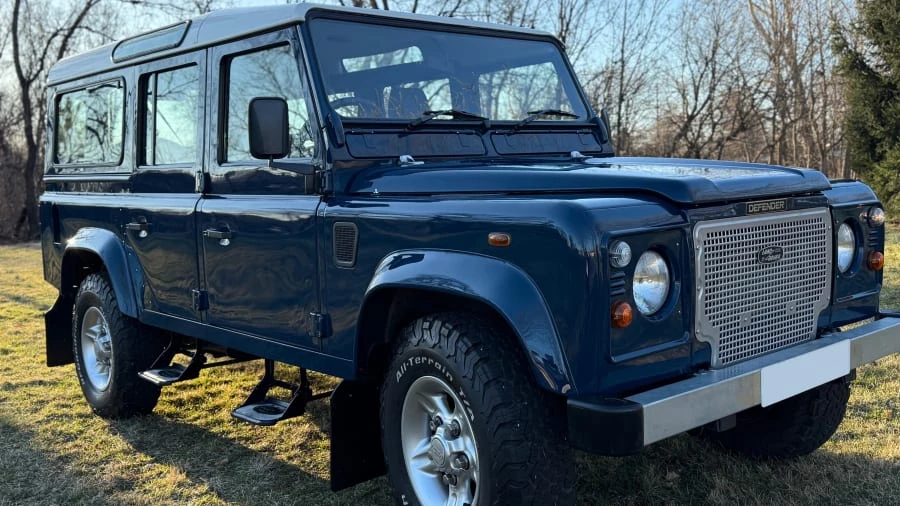 2000 Land Rover Defender 110 - Image 4 of 29
