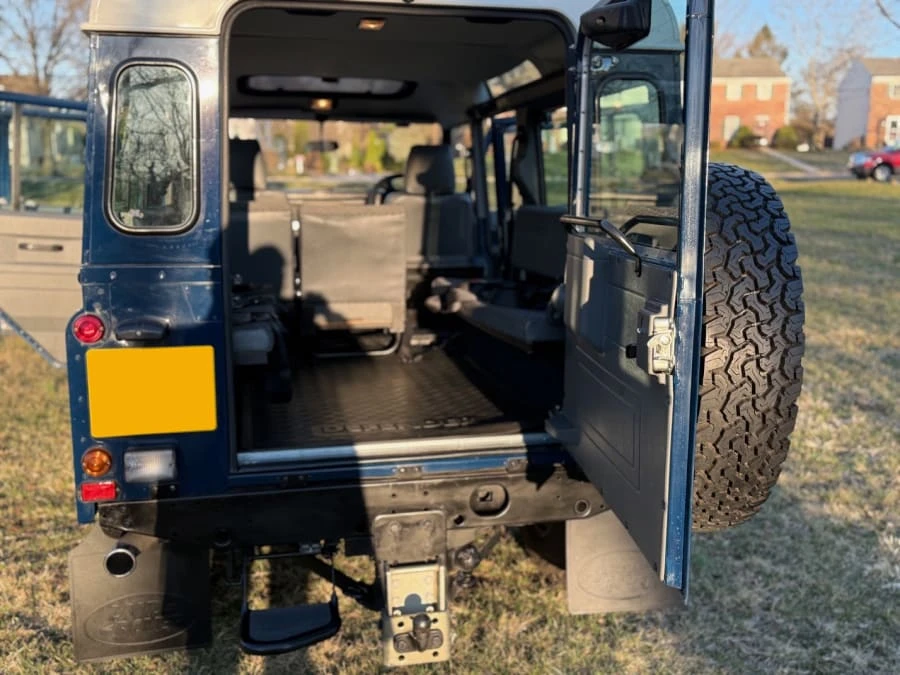 2000 Land Rover Defender 110 - Image 14 of 29