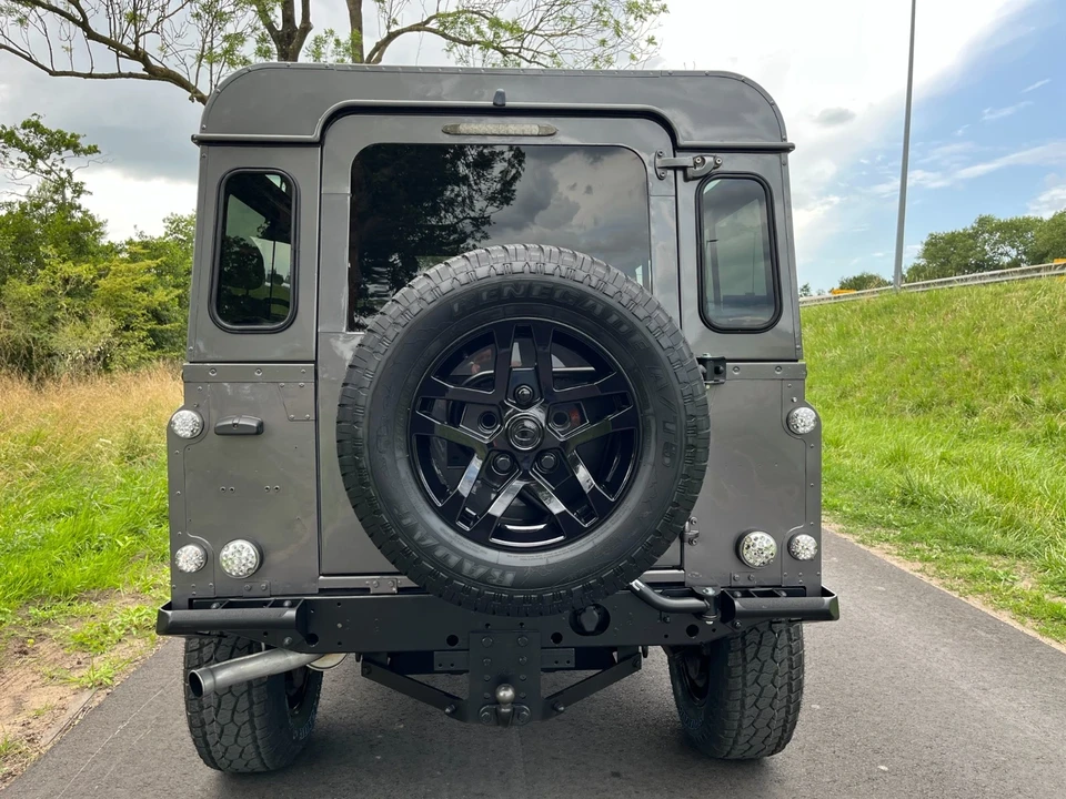 2000 Land Rover Defender 90 - Image 7 of 21