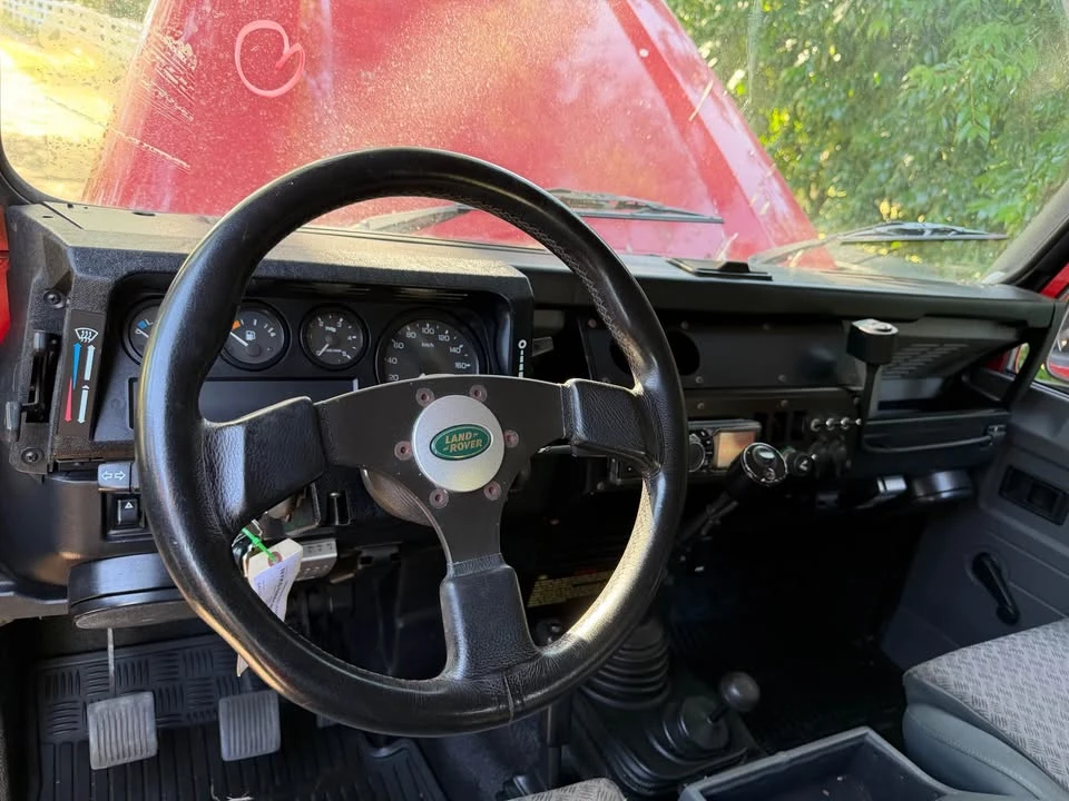 2000 Land Rover Defender 130 - Image 7 of 18