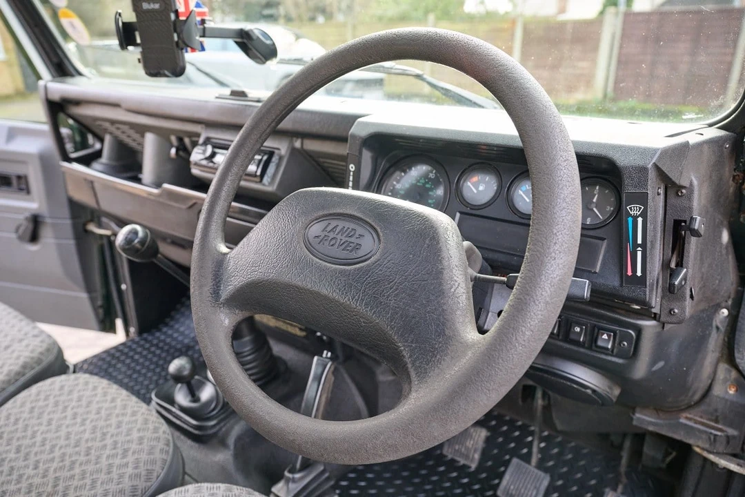 2000 Land Rover Defender 90 - Image 18 of 30