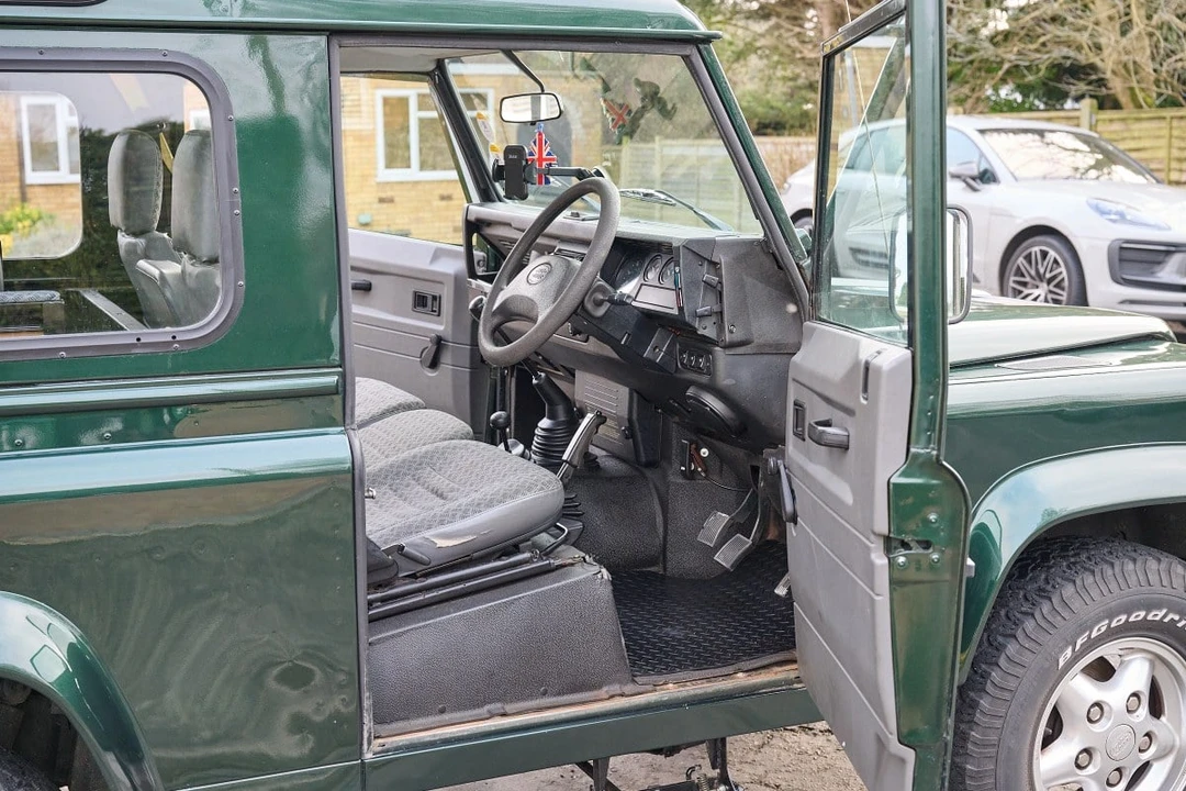 2000 Land Rover Defender 90 - Image 16 of 30