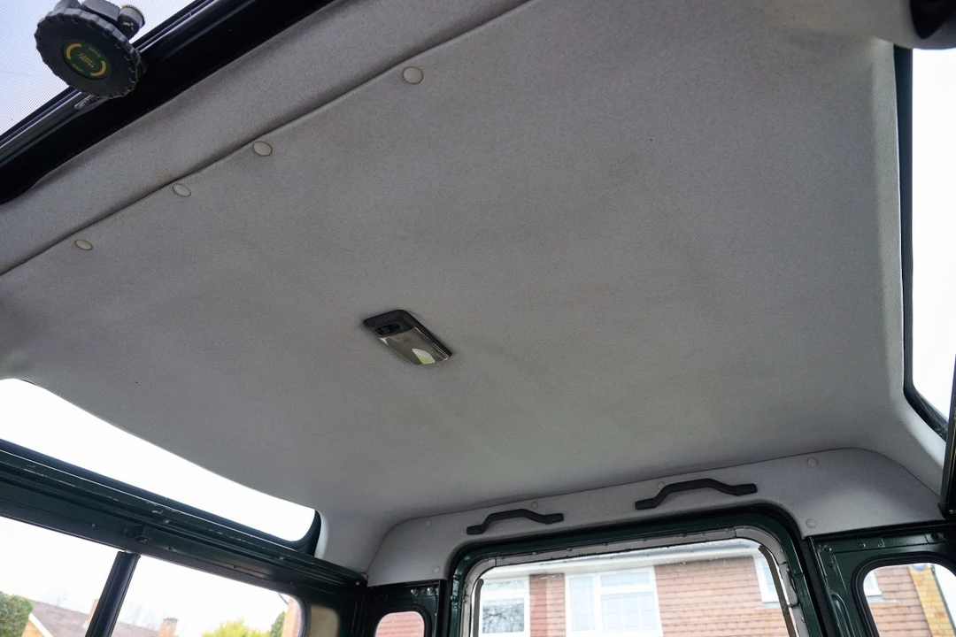 2000 Land Rover Defender 90 - Image 28 of 30