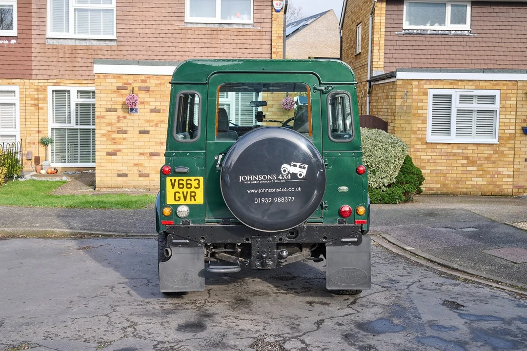2000 Land Rover Defender 90 - Image 8 of 30