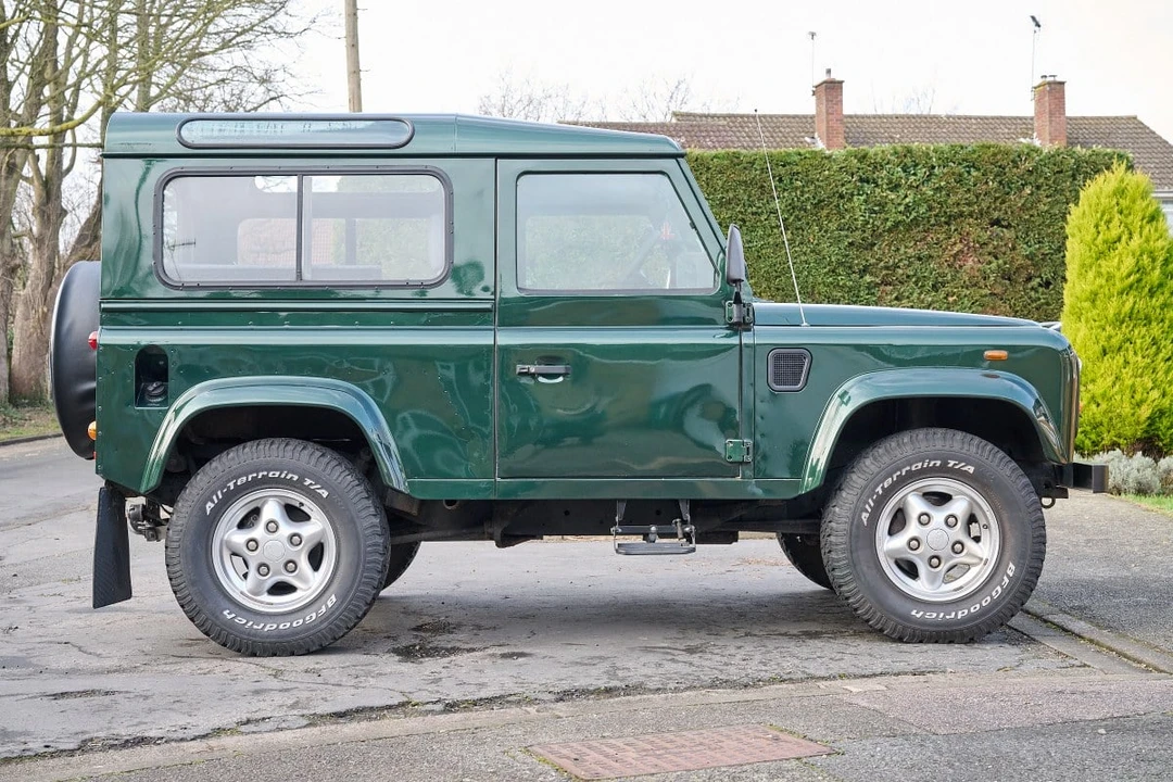 2000 Land Rover Defender 90 - Image 5 of 30