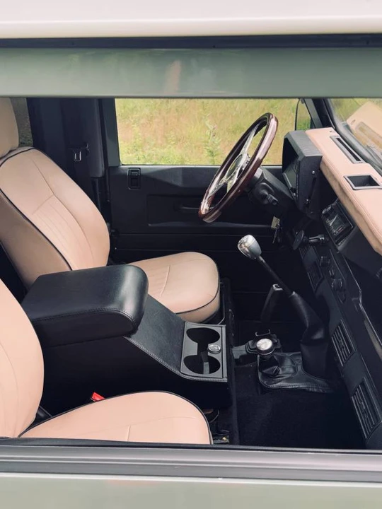 2000 Land Rover Defender 90 - Image 17 of 21