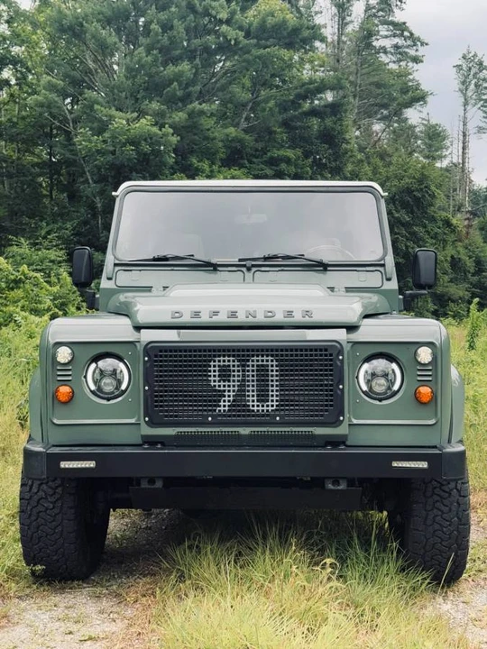 2000 Land Rover Defender 90 - Image 2 of 21