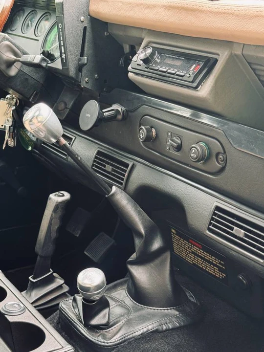 2000 Land Rover Defender 90 - Image 20 of 21