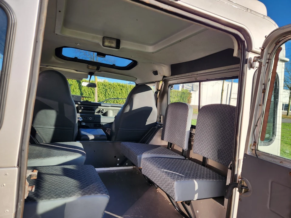 2000 Land Rover Defender 90 - Image 16 of 21