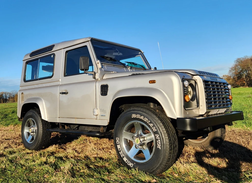 2000 Land Rover Defender 90 - Image 14 of 21