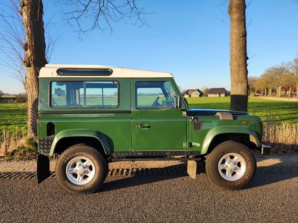 2000 Land Rover Defender 90 - Image 14 of 21